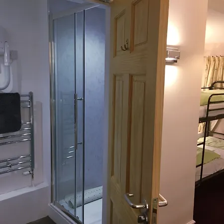 Thorney بيت ضيافة آمبيلسايد