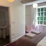 Thorney 4*