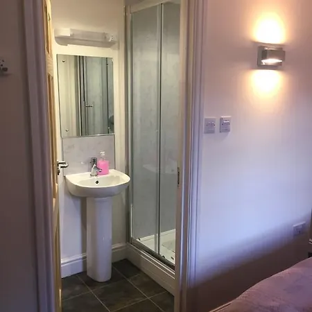 Thorney 4* آمبيلسايد